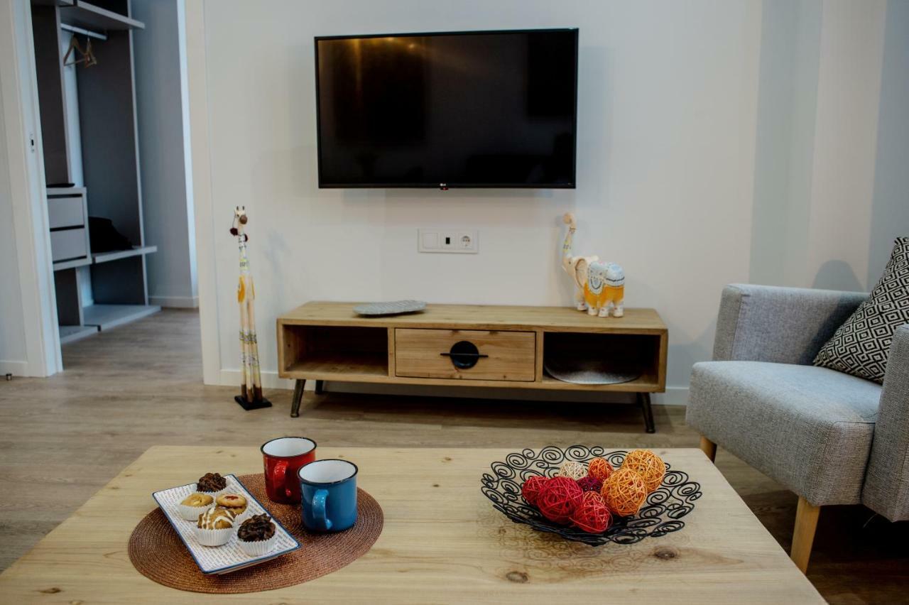 Turisticos Moret 11 - 2b Apartment